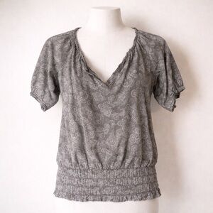 Mossimo Women's Gray Paisley Short Sleeve Lightweight Blouse Top XS Summer